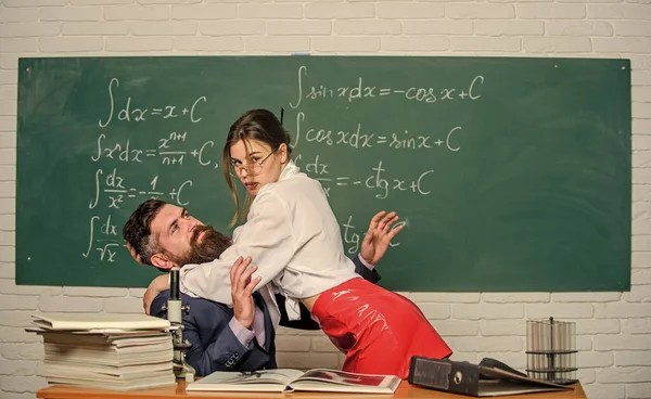 Shi ne Klase